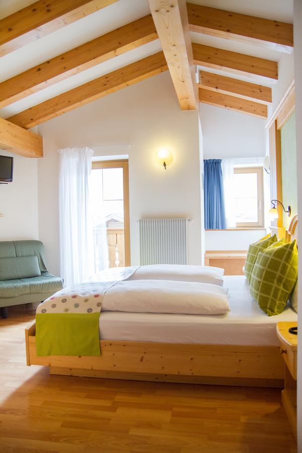Hotel Genzianella Циано-ди-Фьемме Экстерьер фото